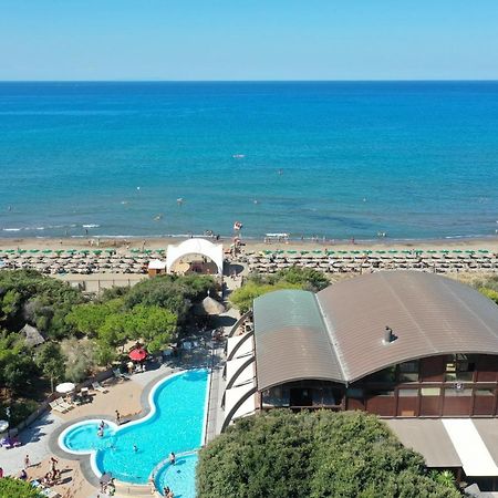 Canado Club Family Village Марина-ді-Кастаньєто-Кардуччі Екстер'єр фото
