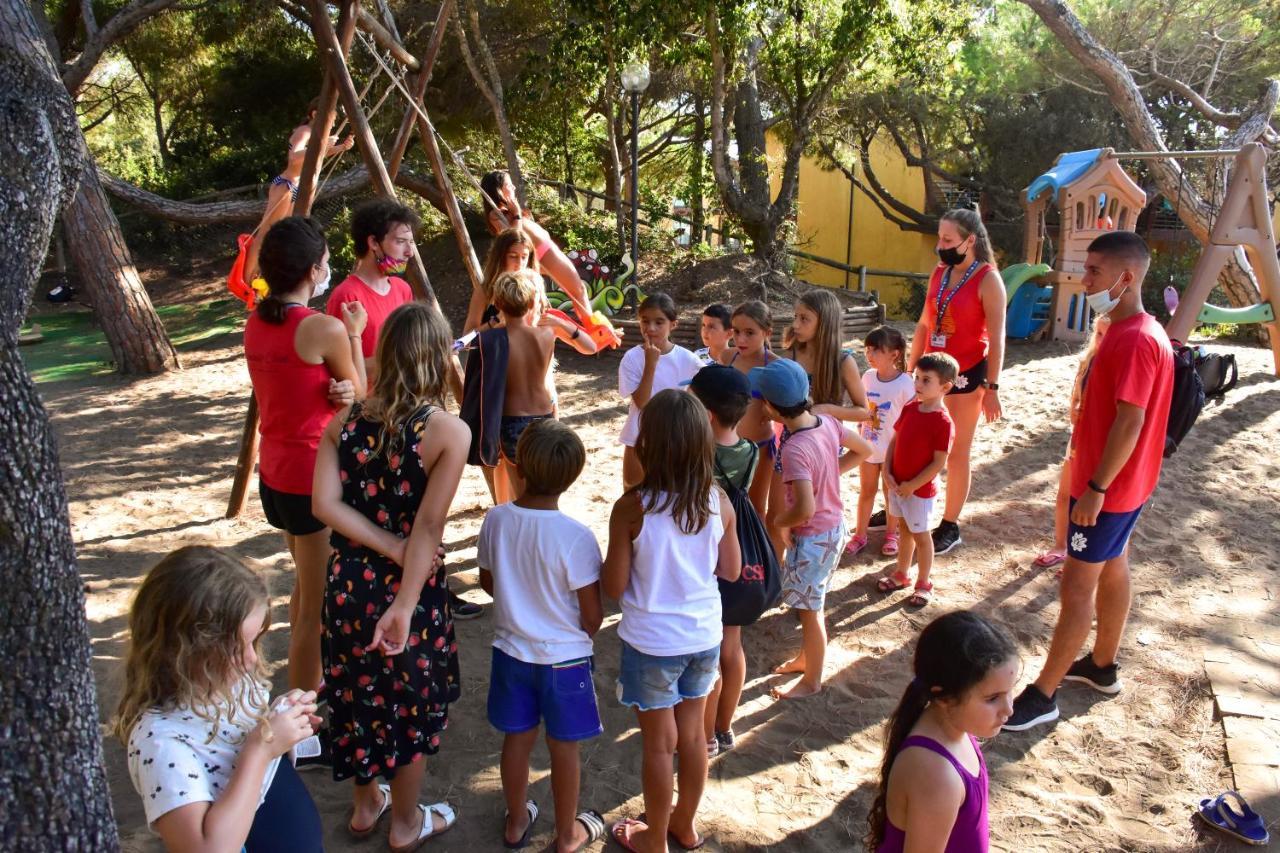 Canado Club Family Village Марина-ді-Кастаньєто-Кардуччі Екстер'єр фото